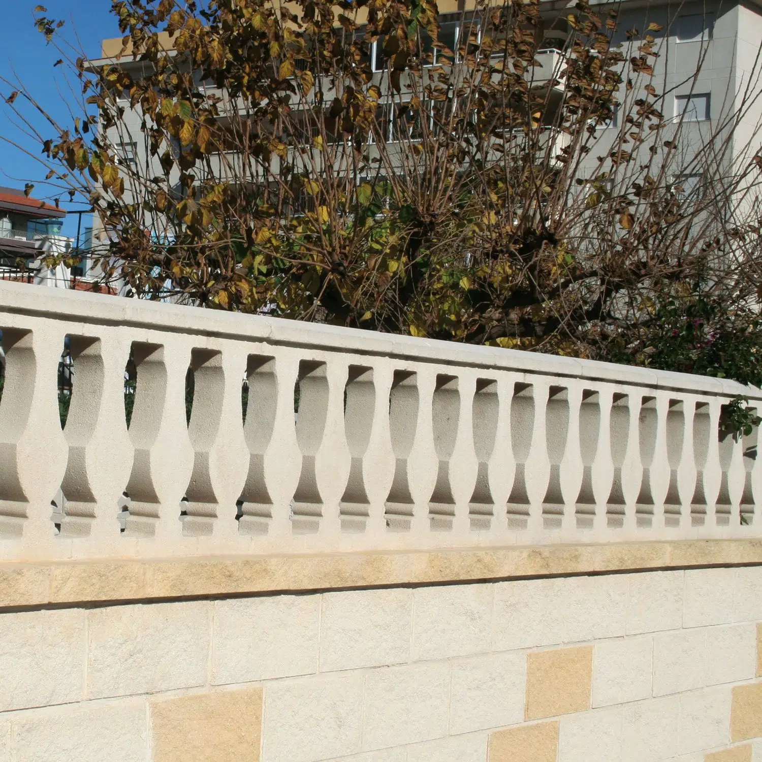 Balaustrada de piedra prensada Marbella ejemplo 3 | comprar balaustres